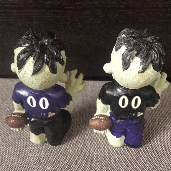 Collectibles NFL Ravens team Zombies Figurines - Picture 7 of 8